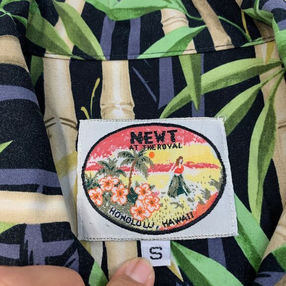 Vintage Newt At The Royal Shirt Men S Small Black Bamboo Hawaiian Island Aloha - Picture 5 of 9